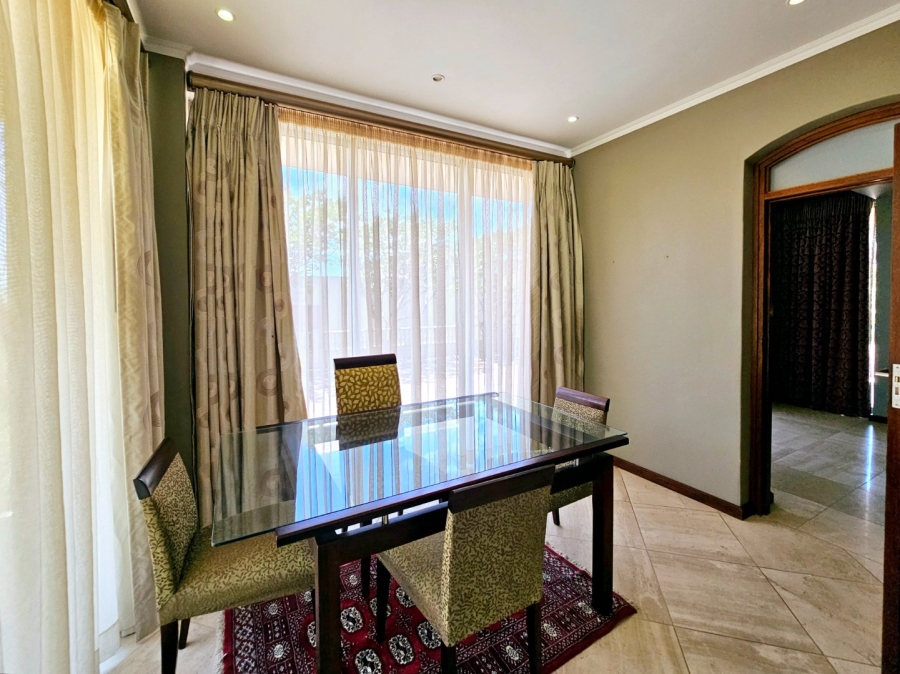 8 Bedroom Property for Sale in Waverley Free State